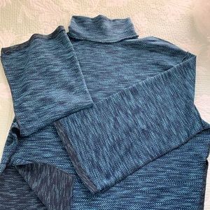 High/low blue turtleneck